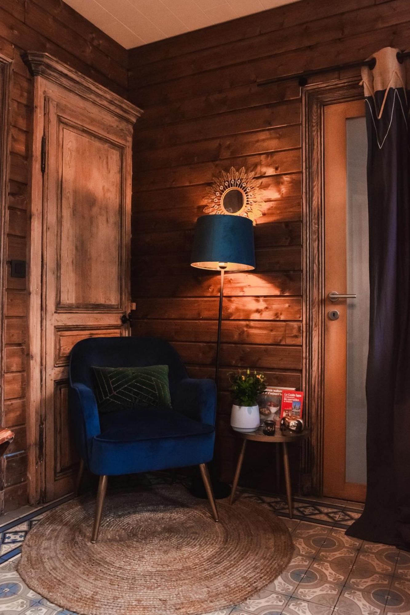 Maison d'hôte Les Notes Endormie Chambre Secrète Berzee Extérieur photo